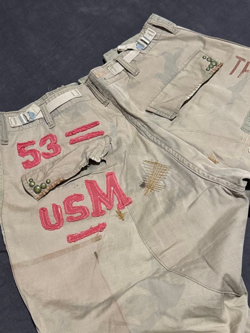 中国長城グレイトチャイナウォール　リメイクパンツカーキ