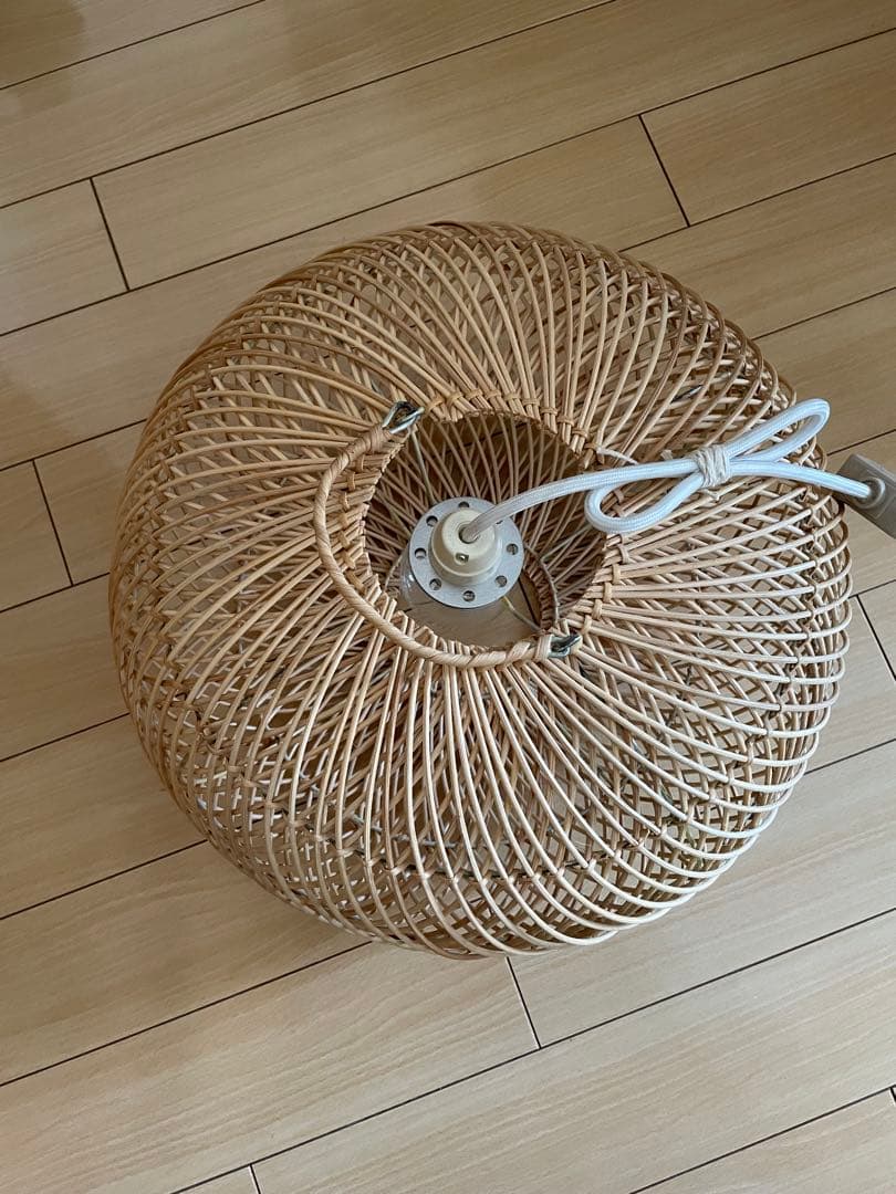 照明　ラタンペンダントライト