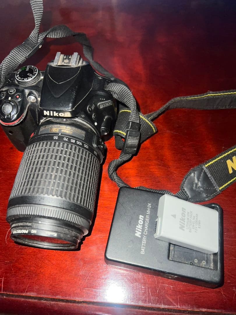 動作確認済み　ニコン　Nikon D3300　バッテリー付属