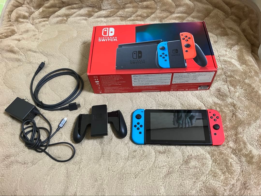 Nintendo Switch 本体 赤青