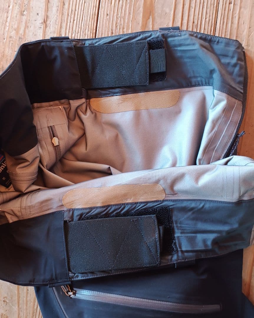 Patagonia プリモ ゴアテックスパンツ メンズＭ 黒