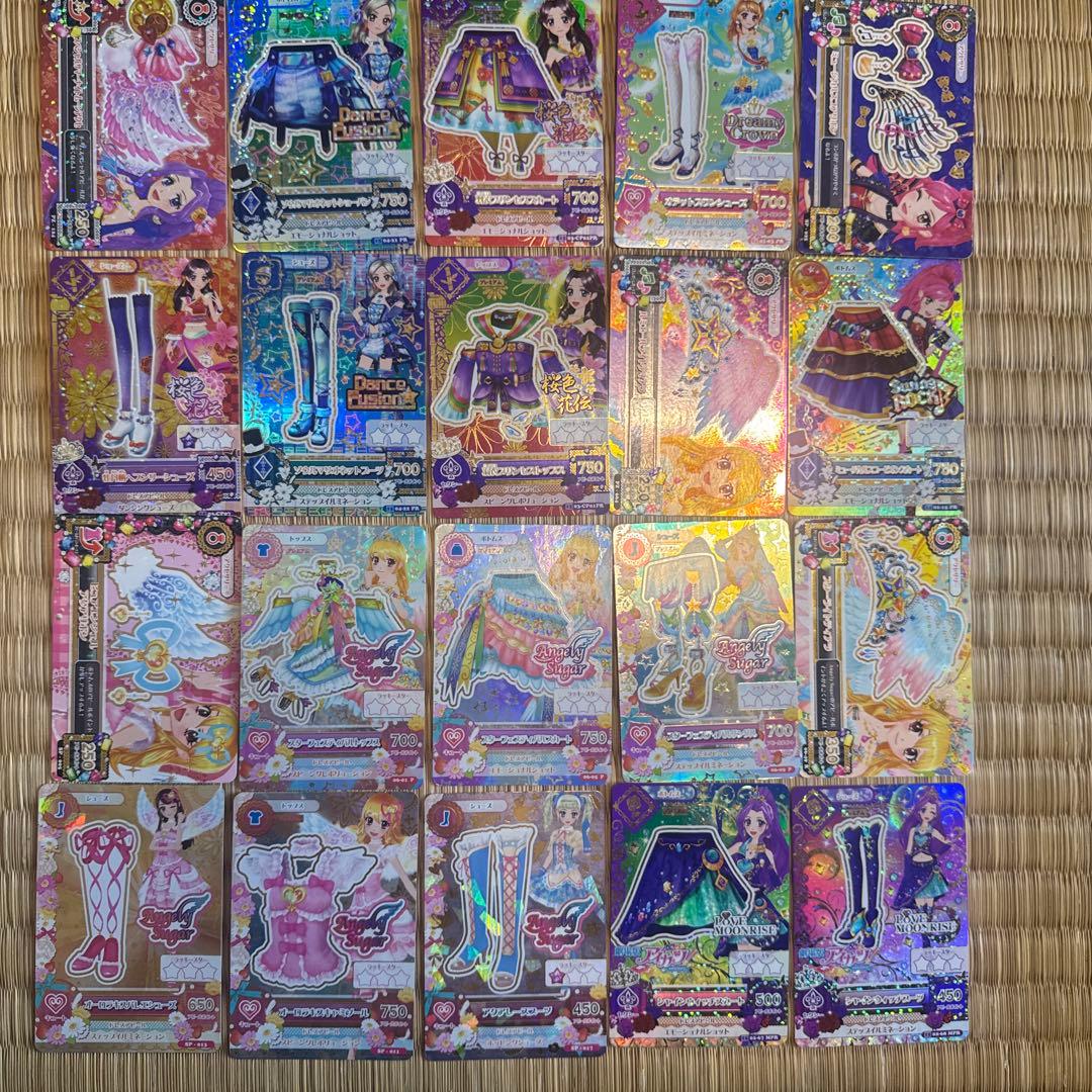 ✨アイカツカード20枚バラセット✨ 星宮いちごセット、劇場版アイカツカード入り