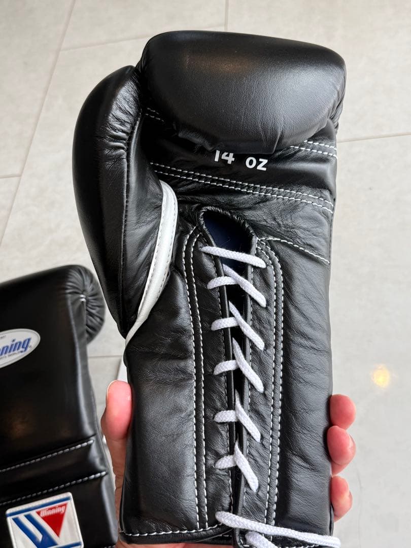 Winning ボクシンググローブ 黒　14オンス