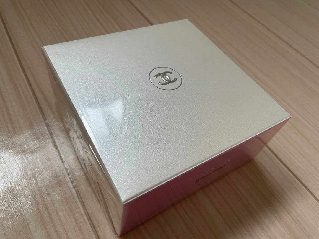 CHANEL チャンス クリーム サテン