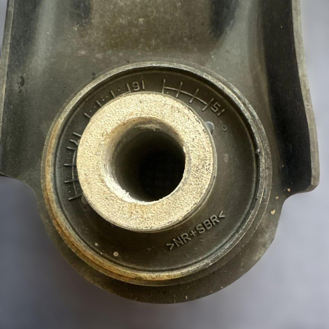 ZC33S スイフトスポーツ 純正フロントロアアーム