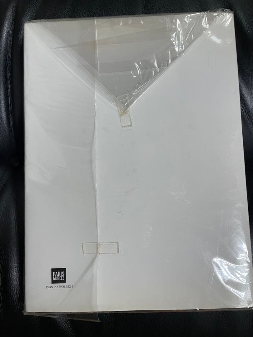 GIVENCHYアートブック