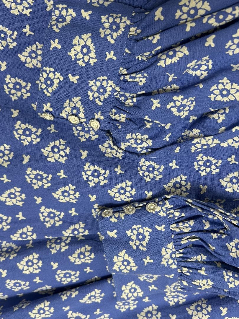 新品　ne Quittez pas　ヌキテパ　青色花柄ワンピース　23年AW