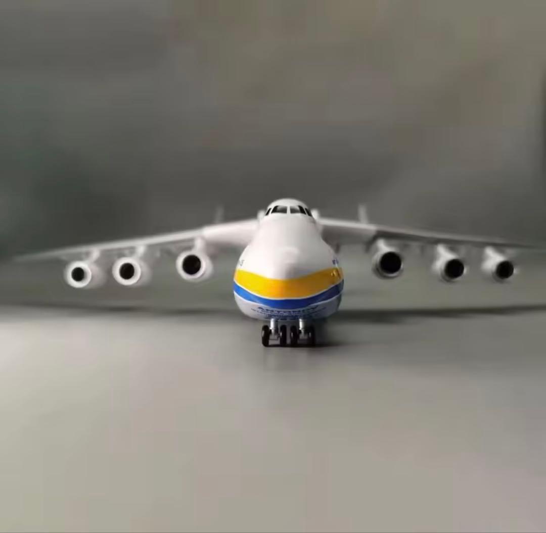 1/200スケールANTONOV AIRLINES AN-225モデル