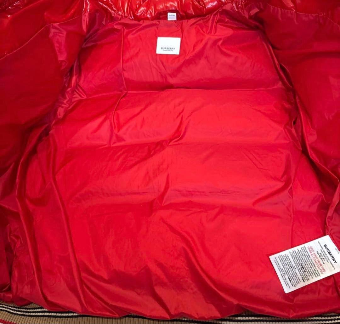 BURBERRY レッド ダウンコート フード付き