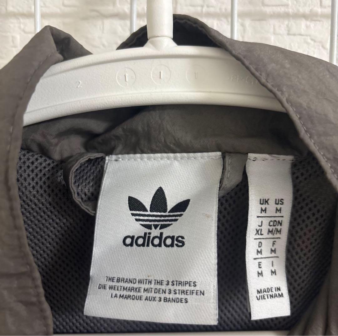 adidas レアル・マドリード　ナイロンジャケット