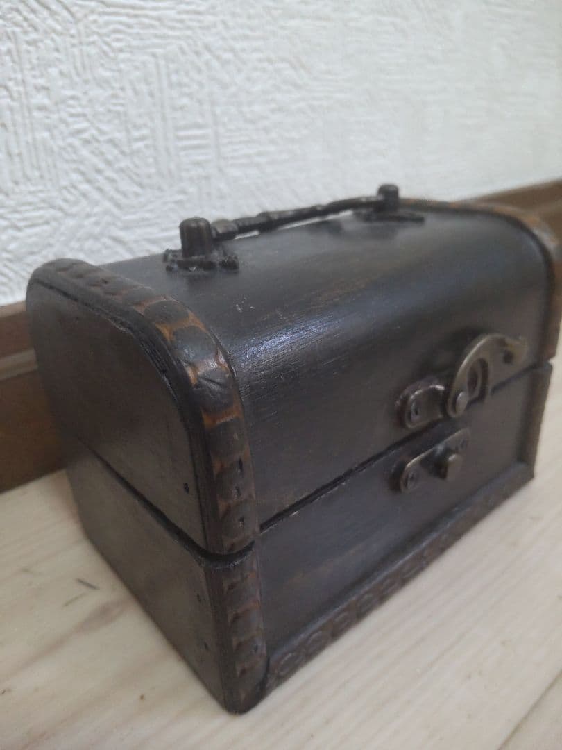 30年前からあるクルミ　専用ケース付