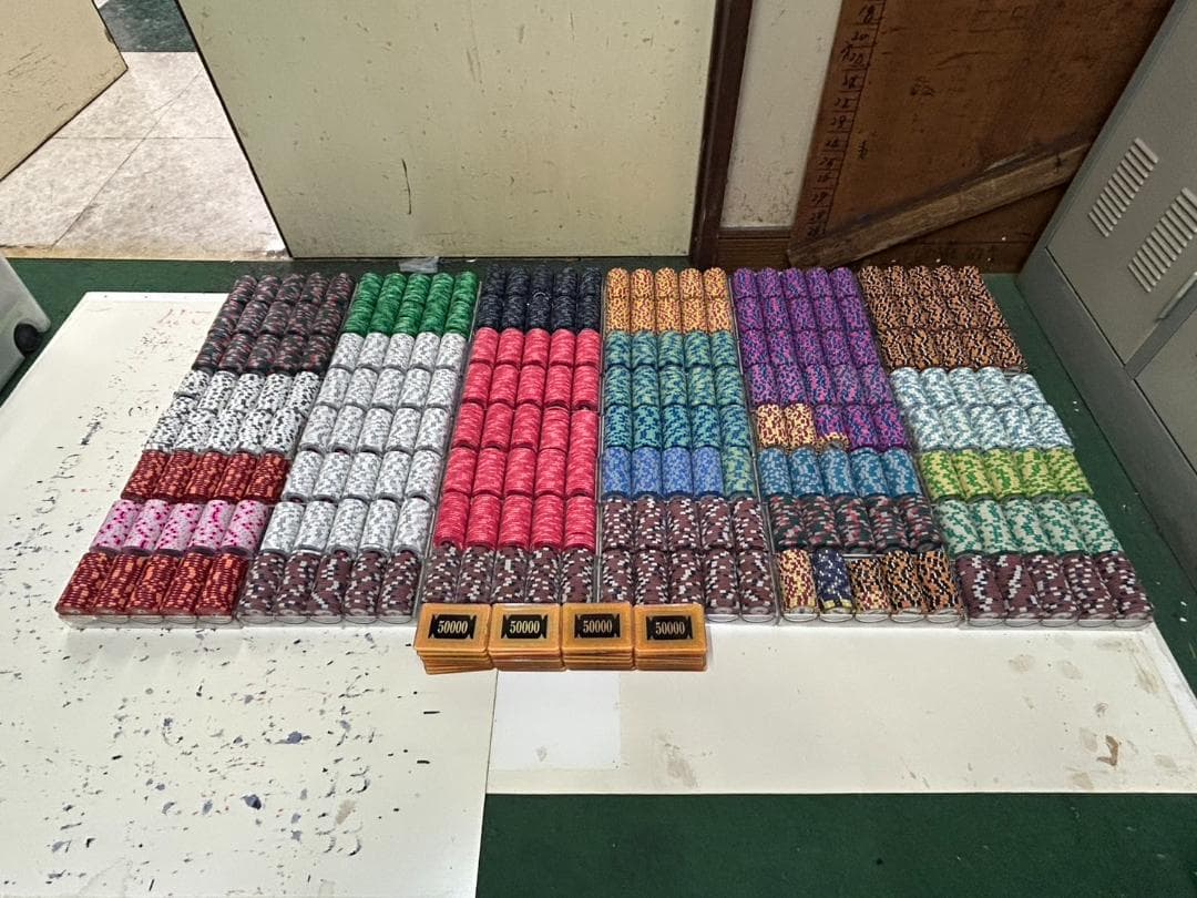 EPT,モンテカルロ等　ポーカーチップセット　約4700枚