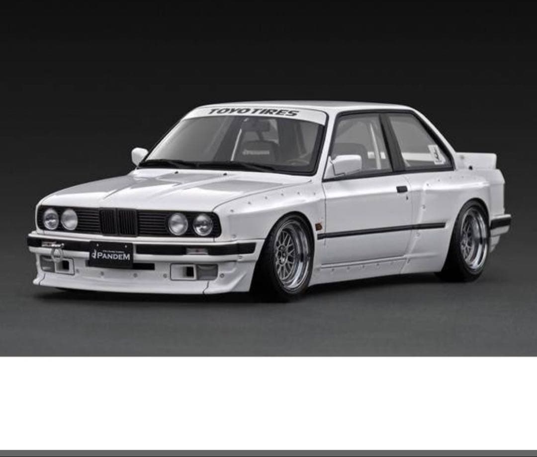 ignition model PANDEM  E30ホワイト 1/18