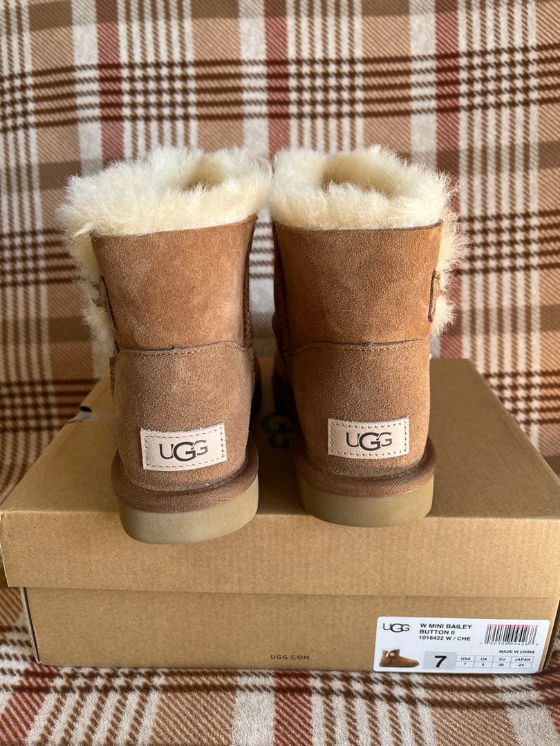 UGG ムートンブーツ　新品未使用品　24cm