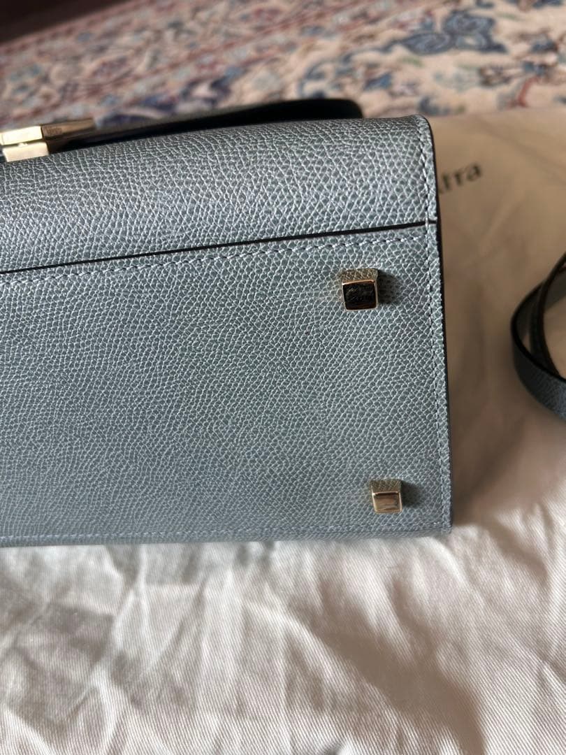 ヴァレクストラ イジィデ ミディアム