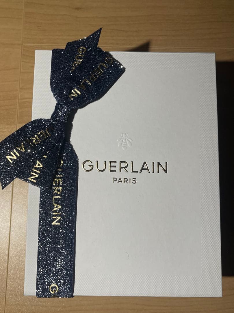 アベイユ ロイヤル アドバンスト ウォータリー オイル メイクアップ セット