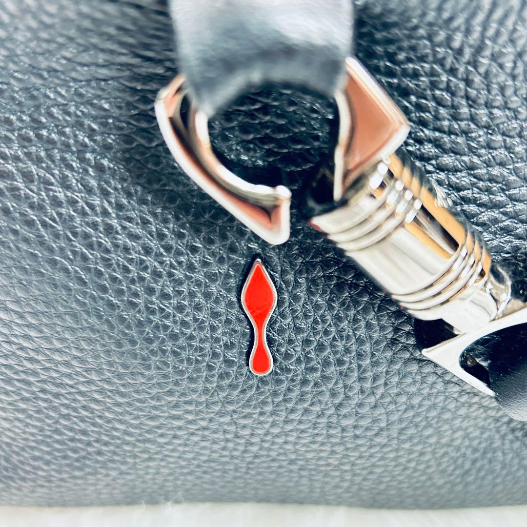 ☆極美品☆ クリスチャンルブタン ボストンバッグ シボ