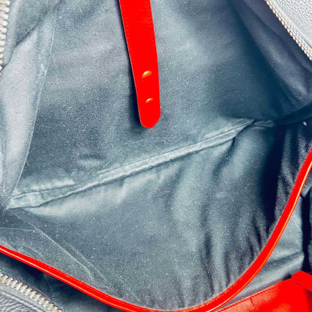 ☆極美品☆ クリスチャンルブタン ボストンバッグ シボ