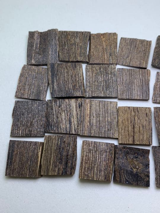 沈水真南蛮 極品角割 8g 割り お香 聞香用　香木 香道 伽羅•沈香