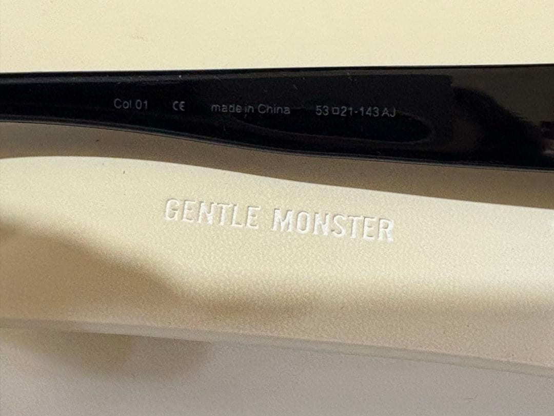 GENTLE MONSTER ブラック サングラス