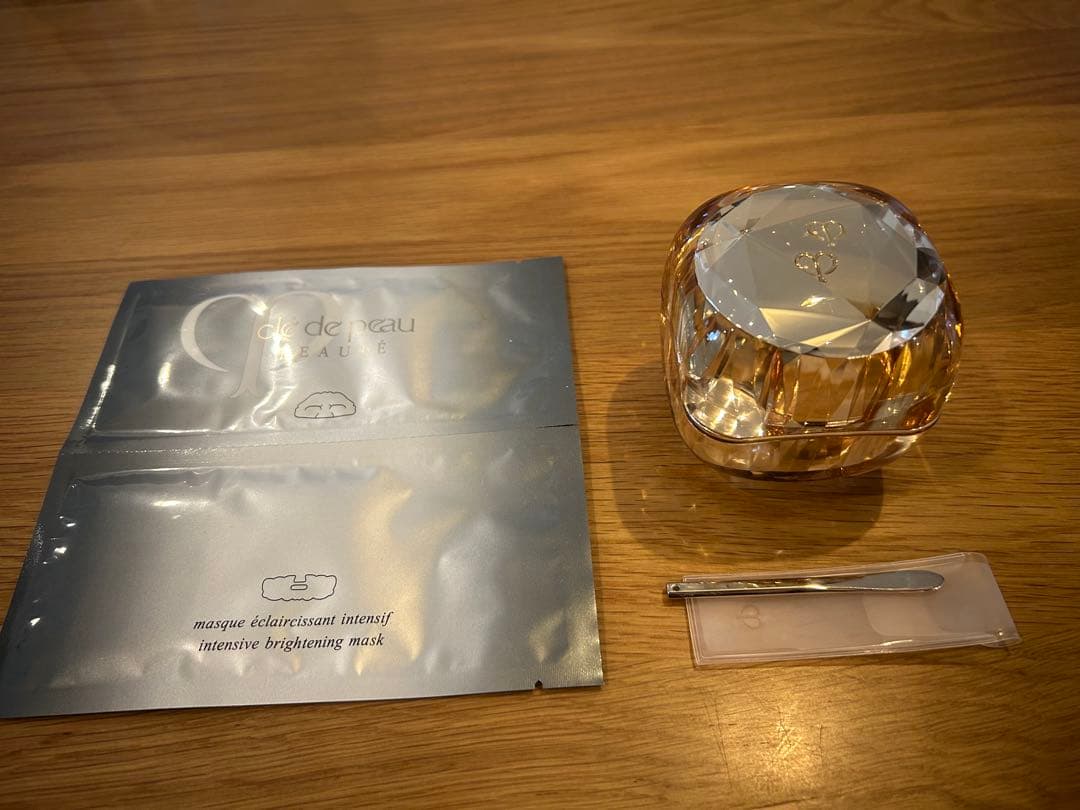 クレドポー ボーテ ラクレーム30g