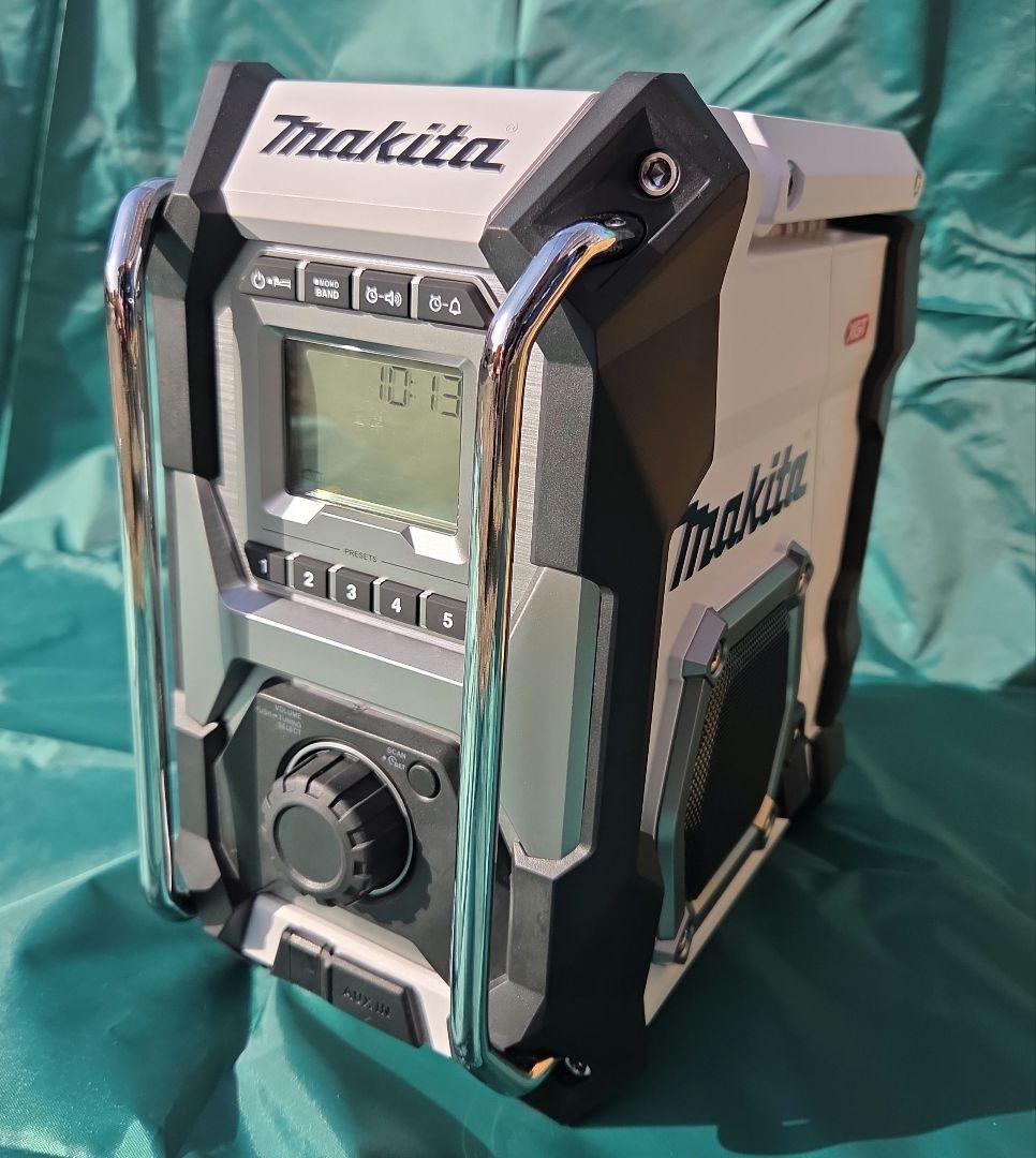 Makita ラジオMR001GZW