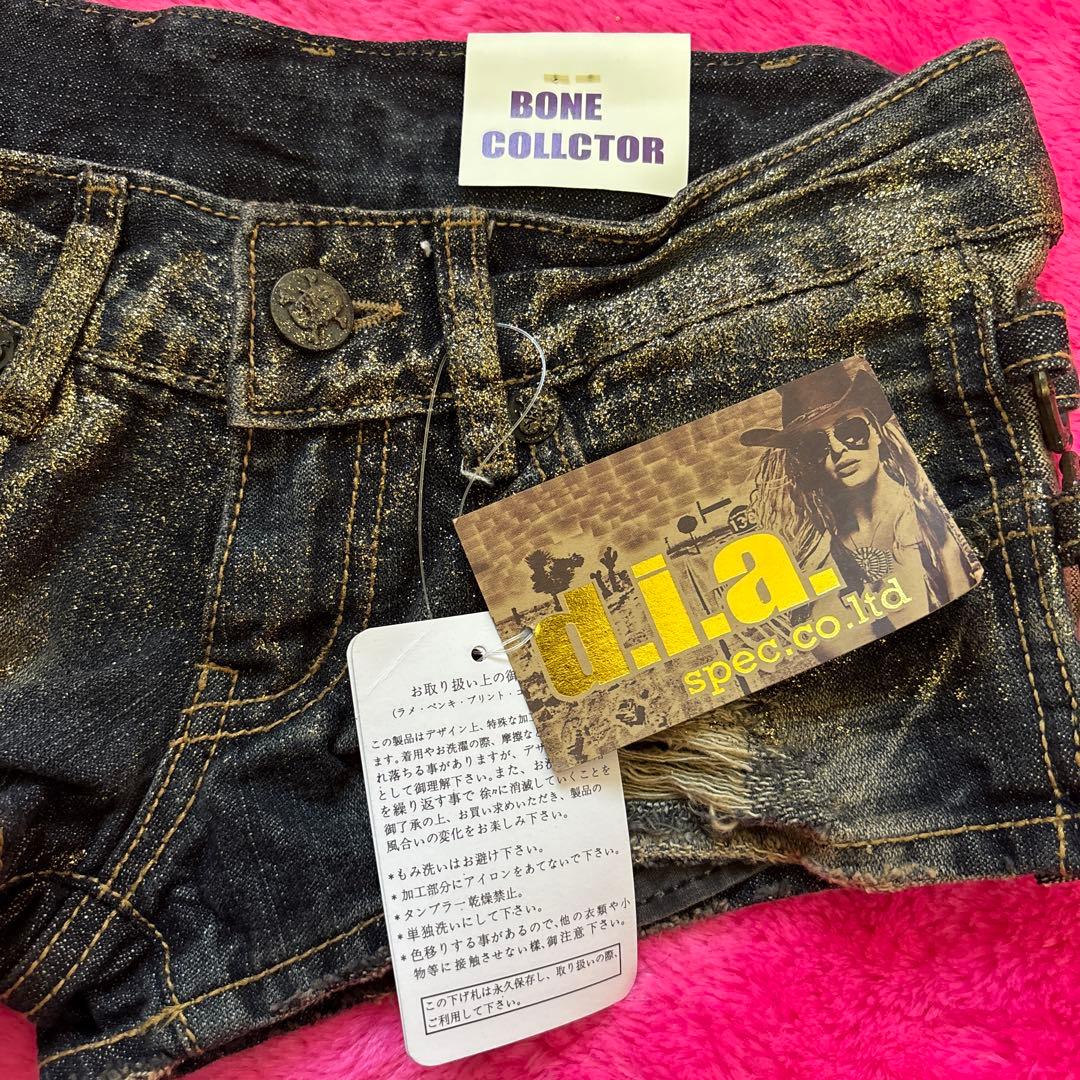 d.i.a. ダメージ加工 ショートパンツ Mサイズ