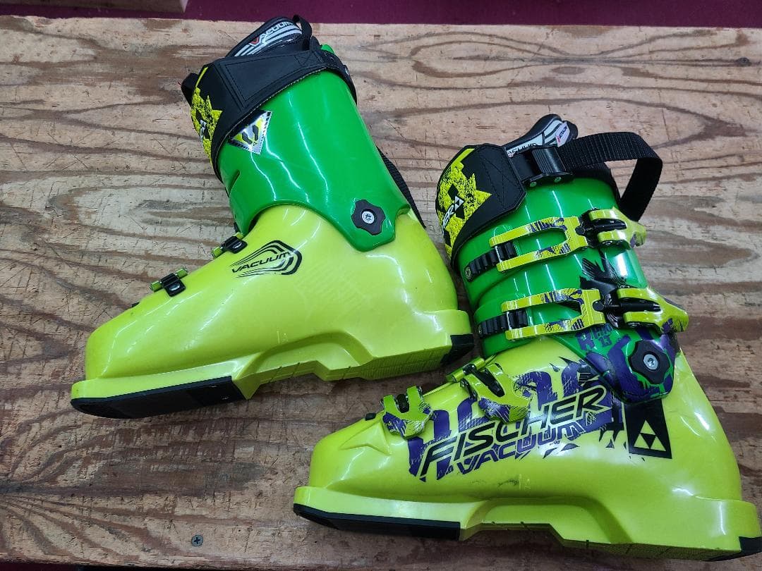 スキー 26-26.5cm Fischer Vacuum R Pro 13