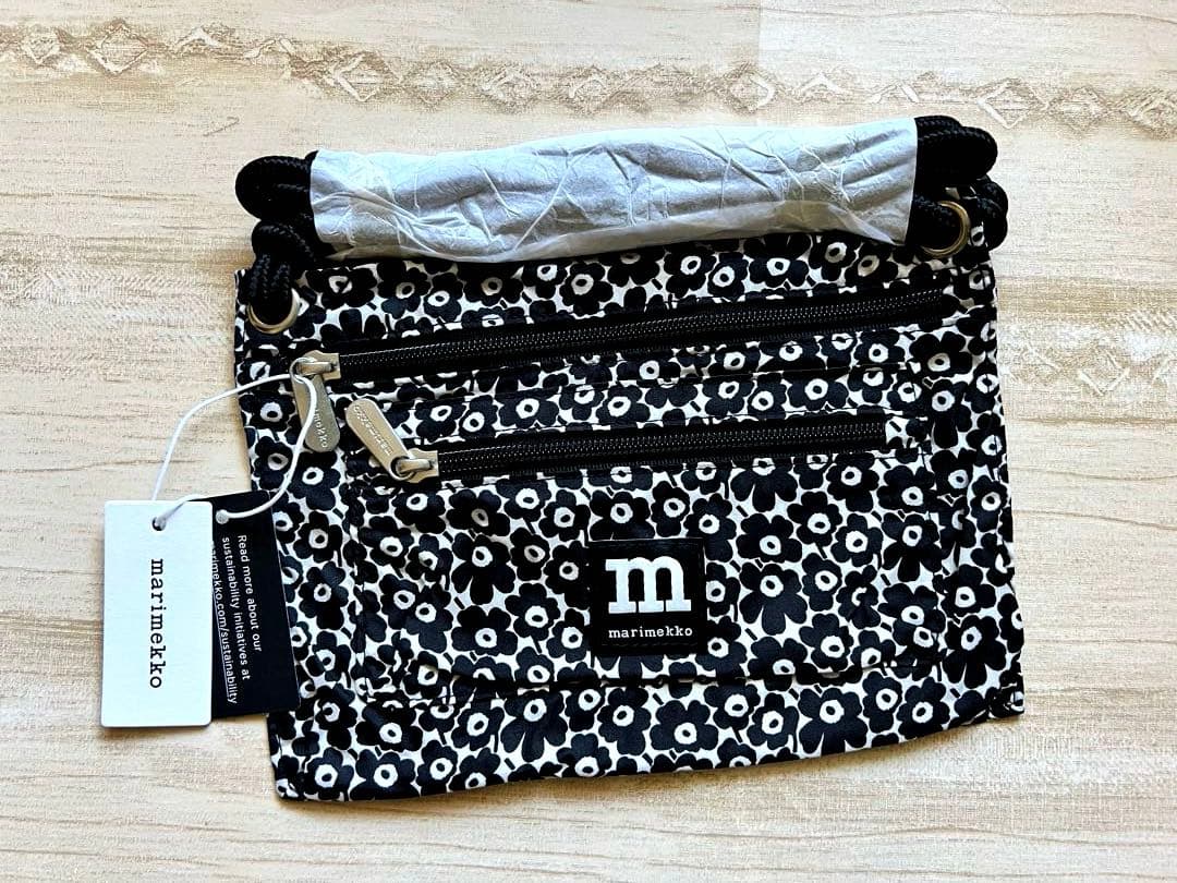 ＝新品未使用＆廃盤品＝人気完売品　マリメッコ　marimekko トラベルポーチ
