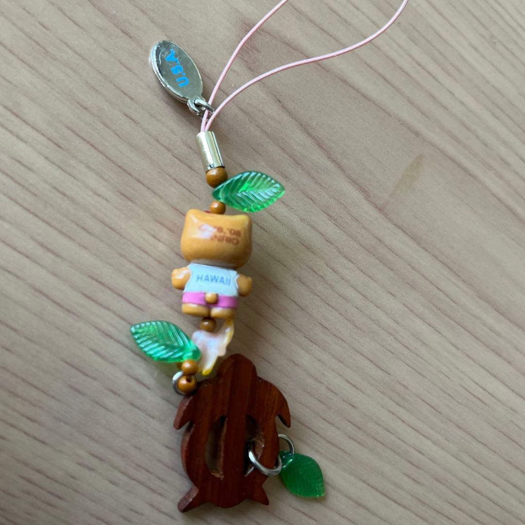 日焼けキティ　ハワイご当地ストラップ