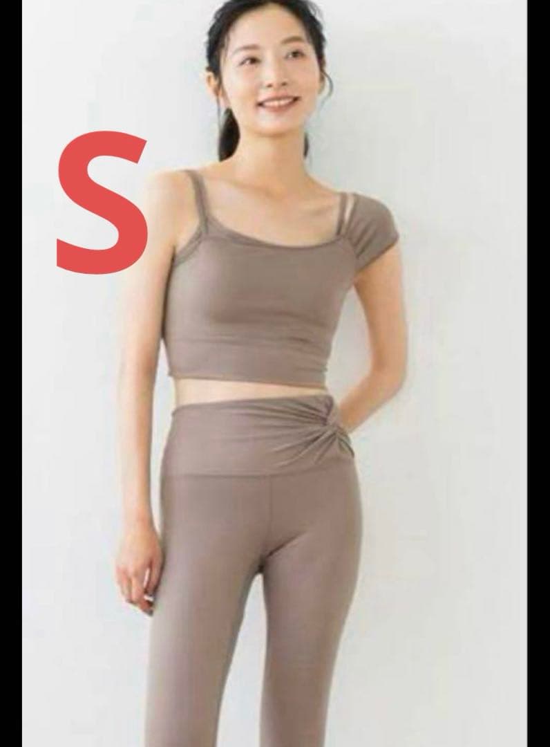 【美品】SUKALA 上下セット　Sサイズ