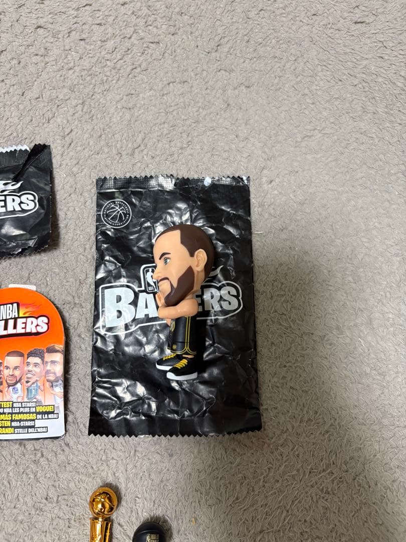 NBA BALLERS SERIES ステフィンカリー　ヤニスアデトクンボ