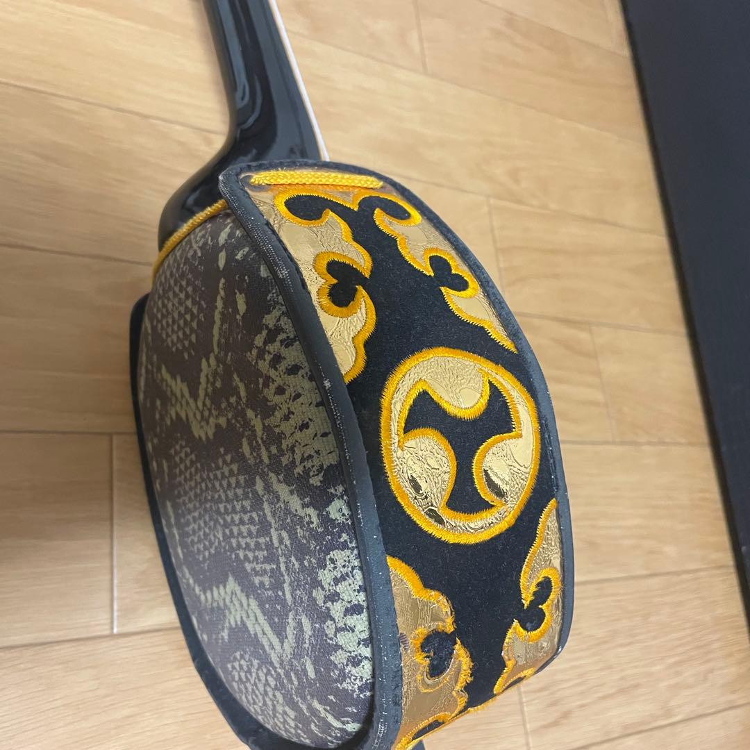 沖縄三線　ハードケース付き 沖縄　三線　民謡　弦楽器