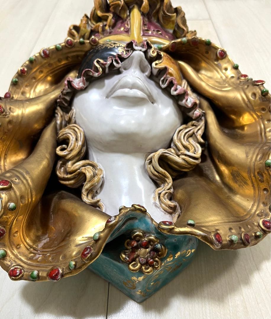 イタリア作家物☆ヴェネチアンマスクの貴婦人 仮面 陶器製壁掛オブジェ