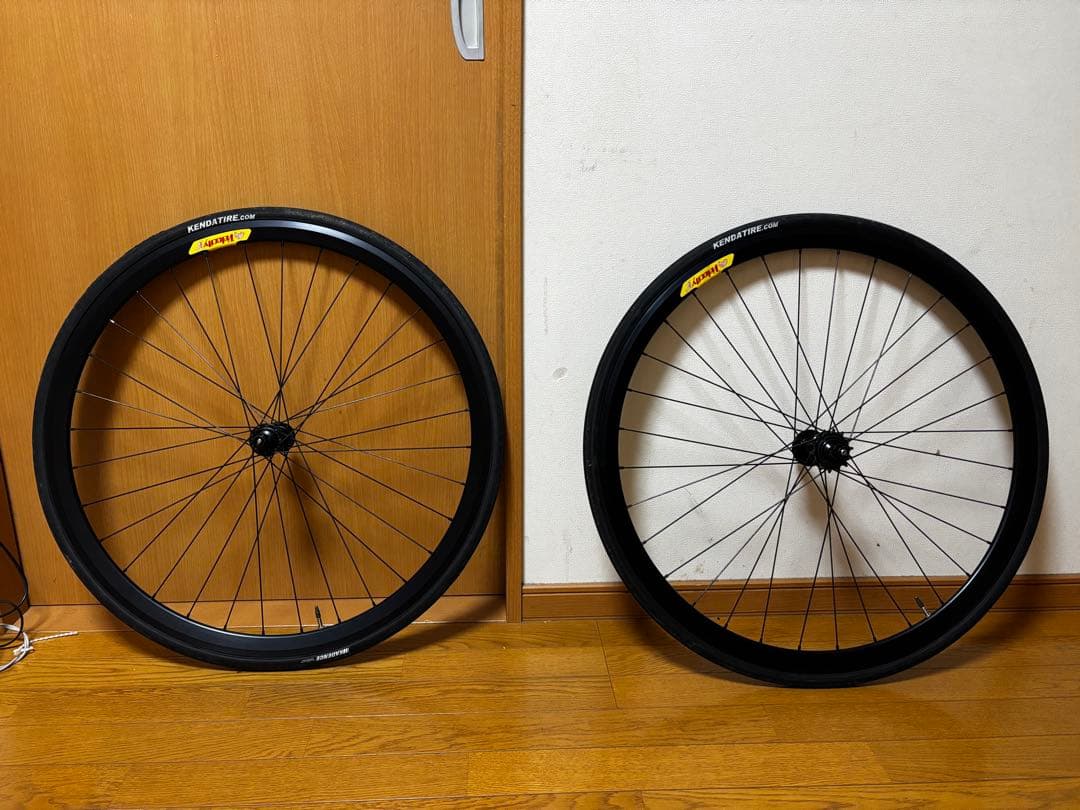 velocityリム×gran compeハブ　クリンチャー　ピストホイール