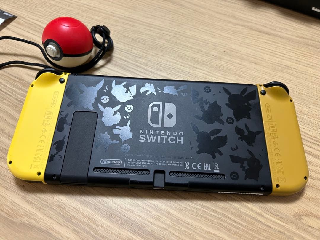 Nintendo Switch let’s go ピカチュウ+ケース+ ボーナス