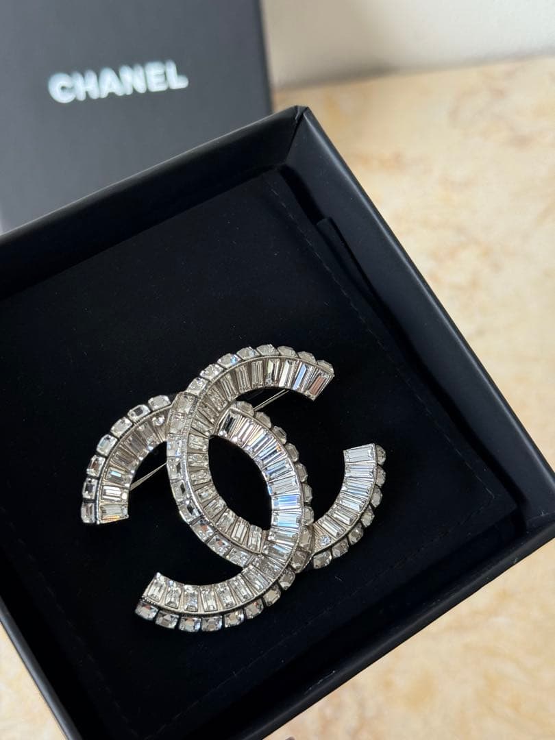 CHANEL CCロゴブローチ　正規品