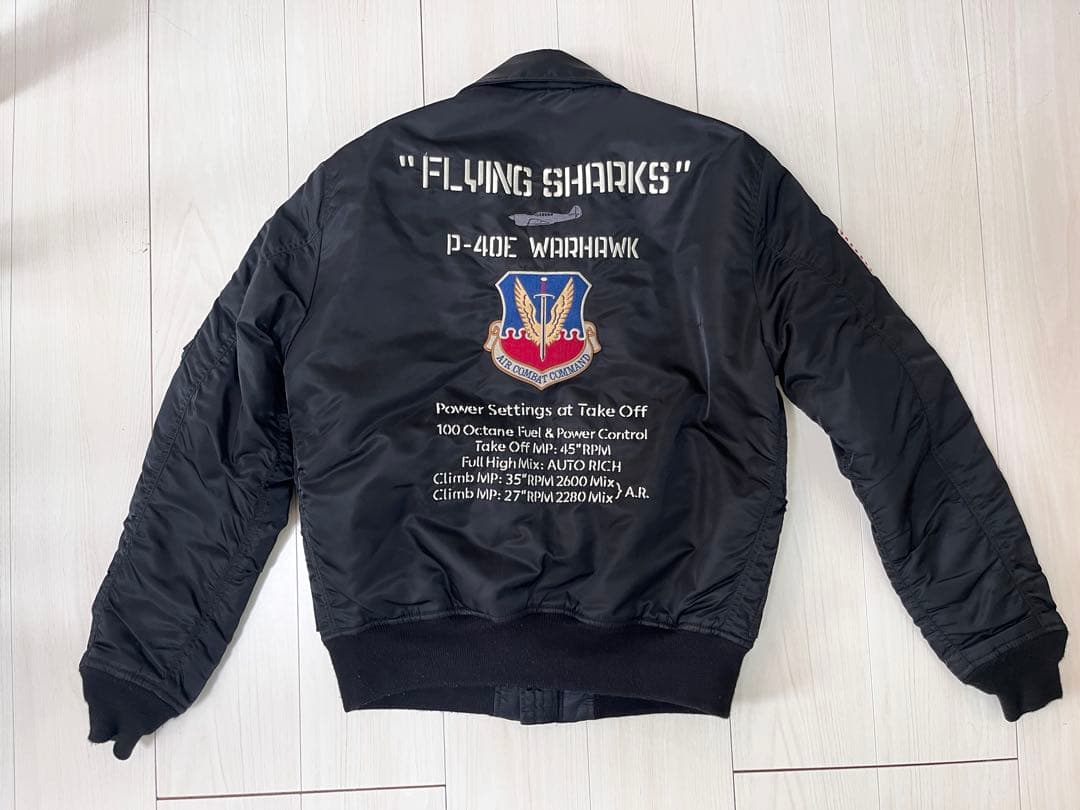 AVIREX CWU JACKET TIGER SHARKS Lサイズ