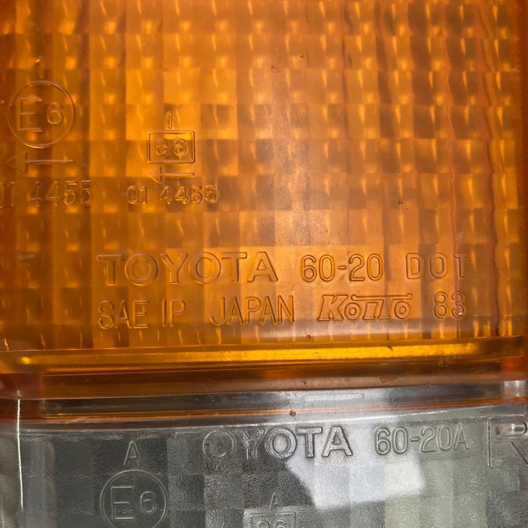 TOYOTA ウィンカーライト　ランドクルーザー70 純正　HZJ 77V