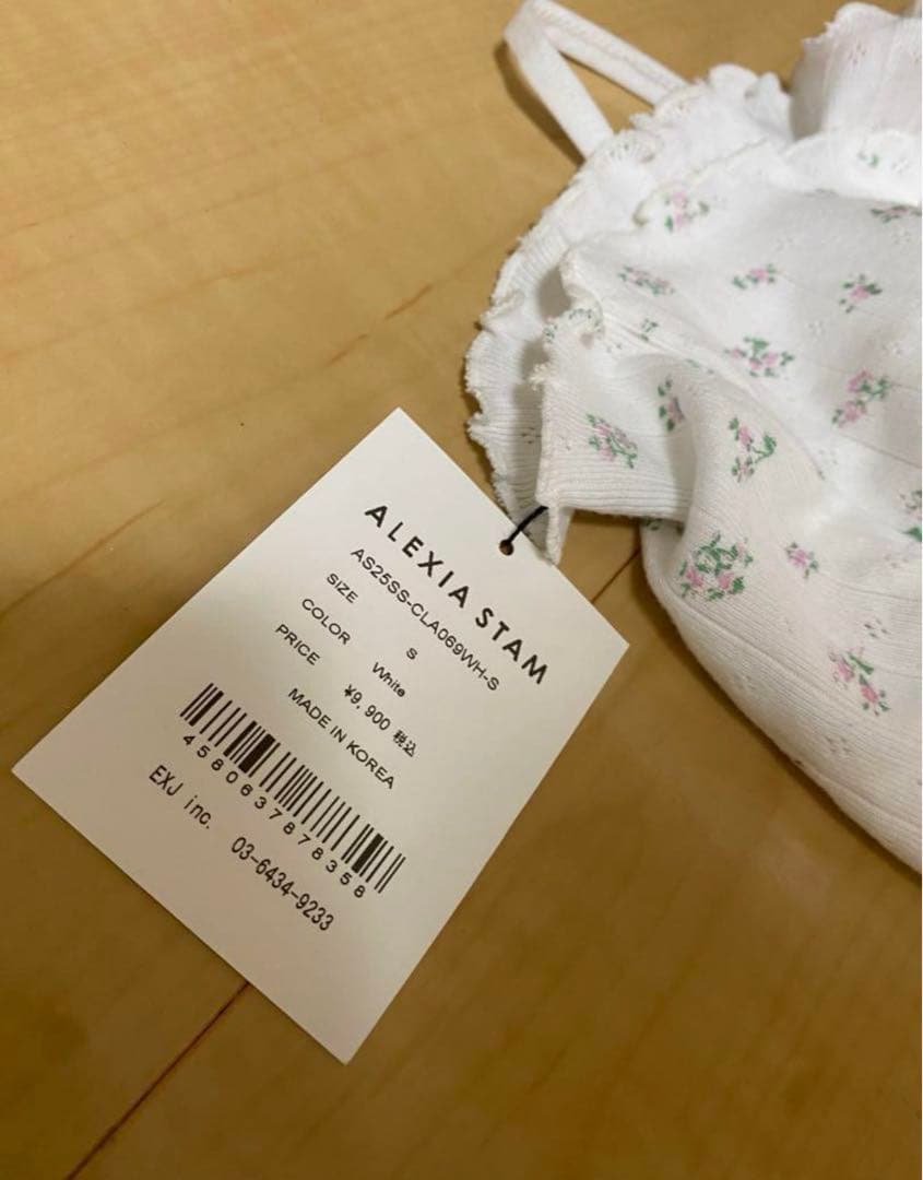 新品タグ付きALEXIA STAM フラワープリント キャミソール ロンパース