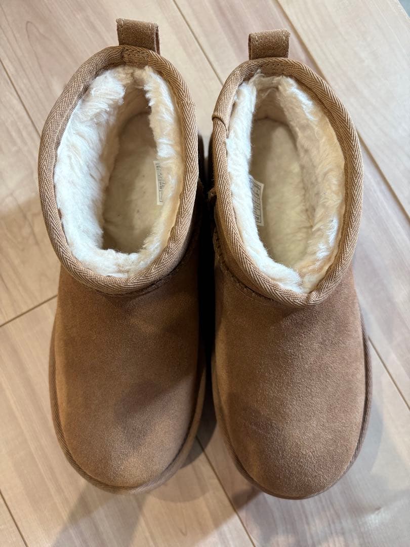 靴 UGG Classic Ultra Mini Platform 22