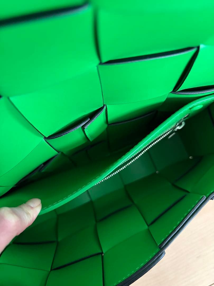 Bottega Veneta カセットバッグ パラキート グリーン