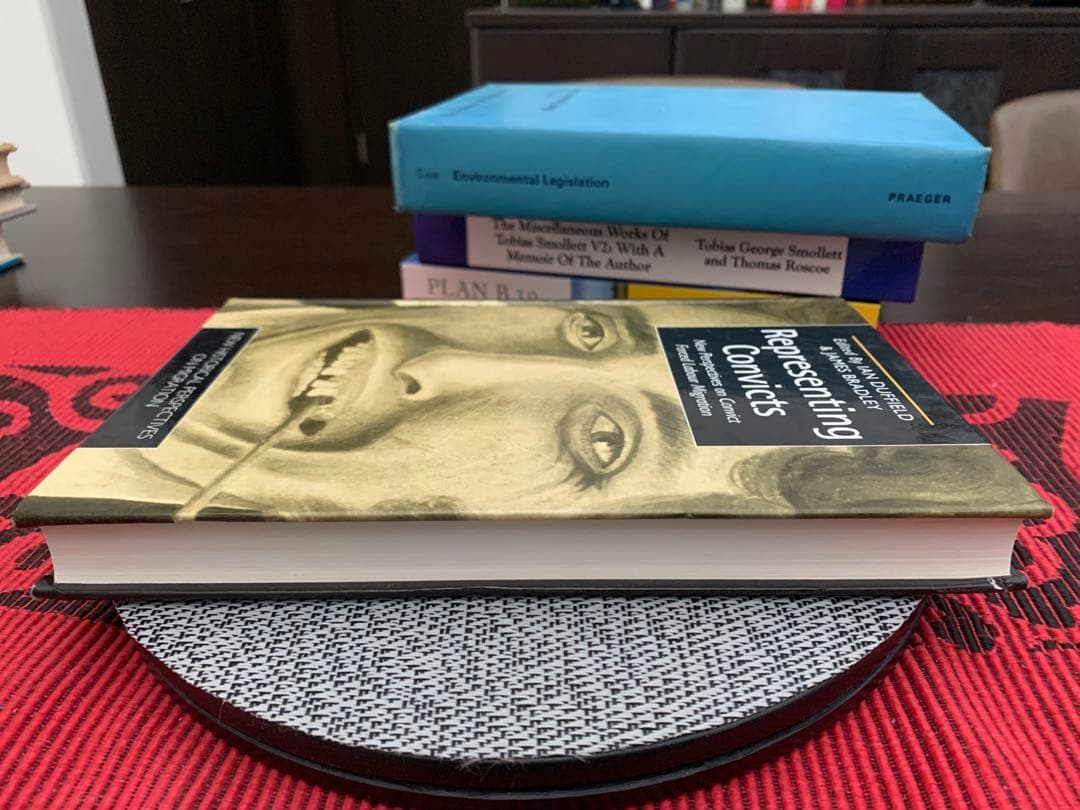 希少　Representing Convicts