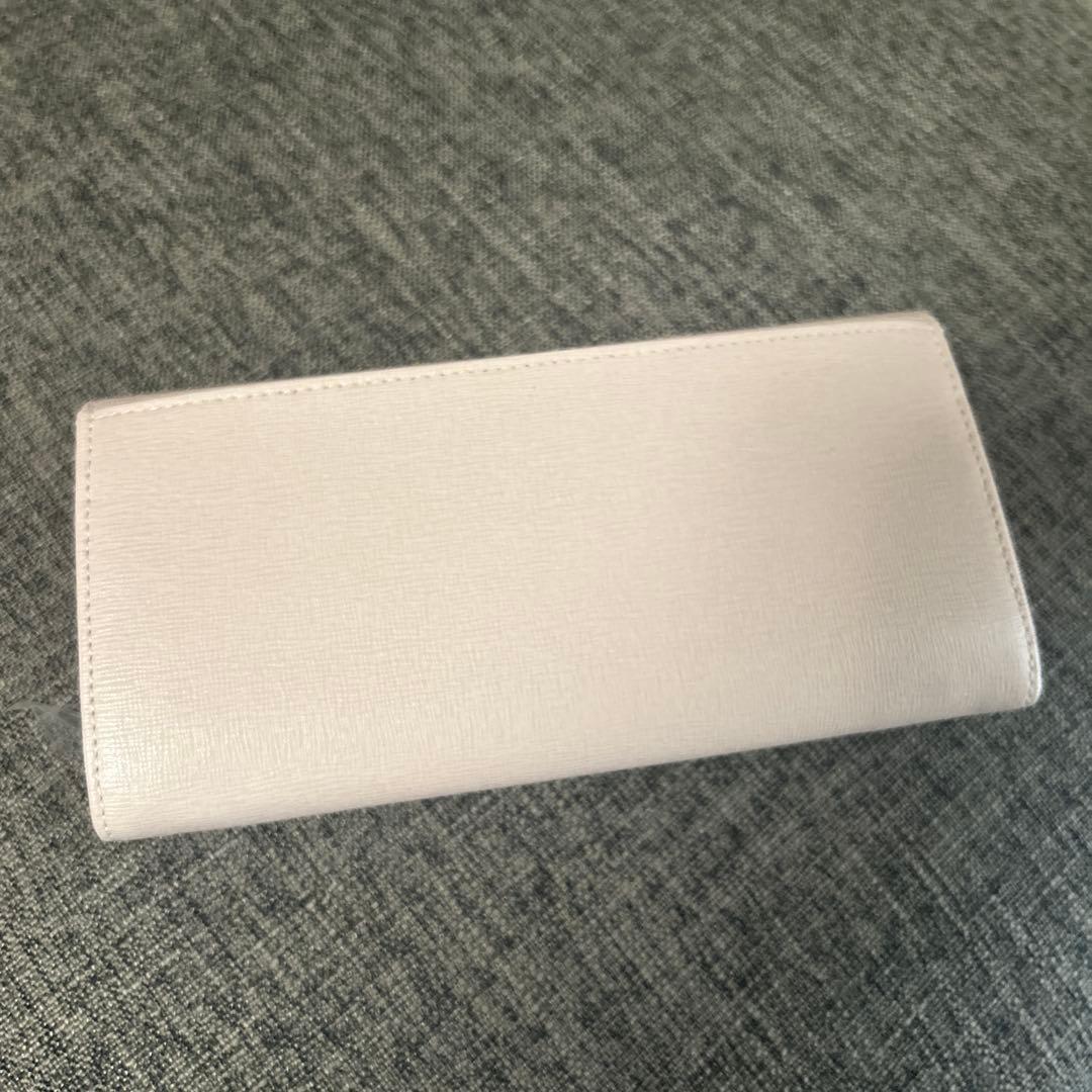 FURLA ピンクベージュ 長財布 フラップ式