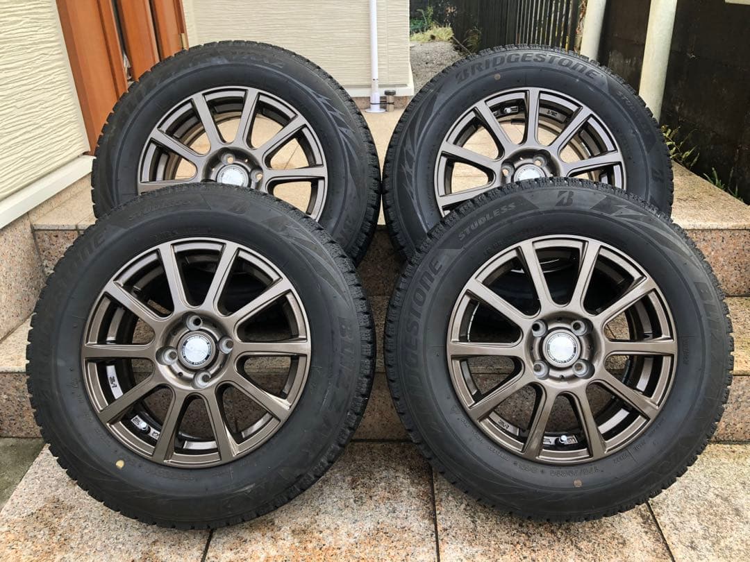 ブリヂストン　ブリザック　VRX2 175 / 70 / 14