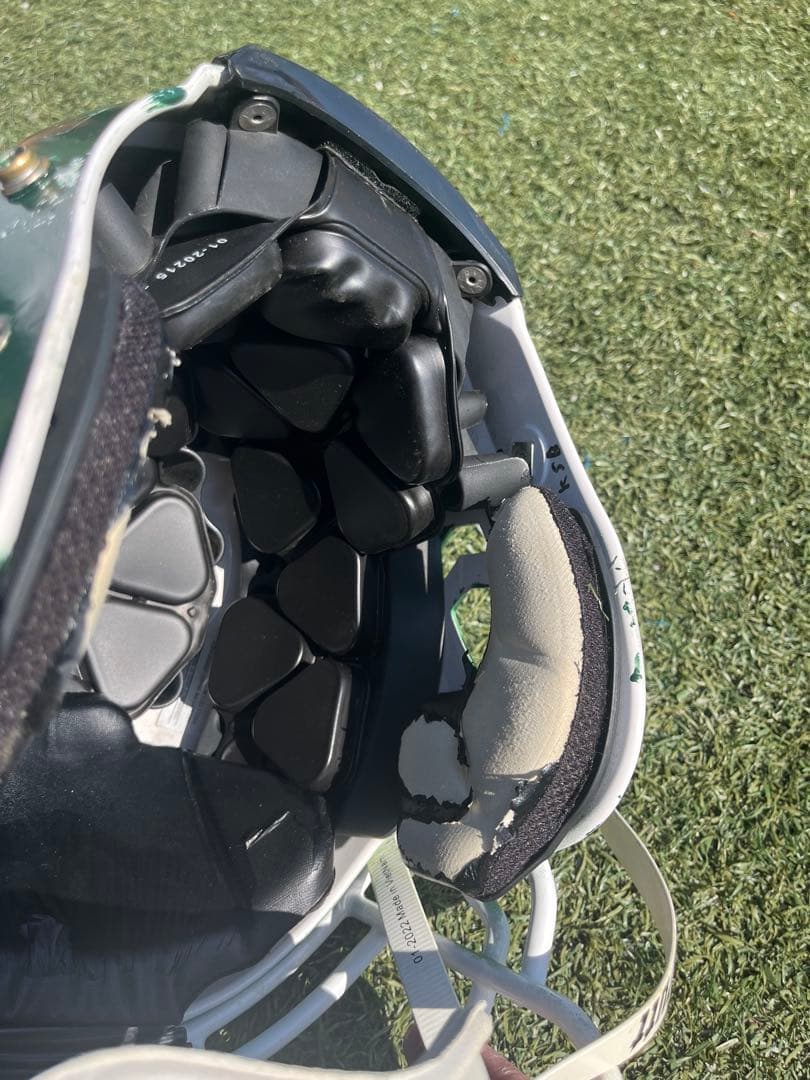 Shutt ヘルメット Mサイズ