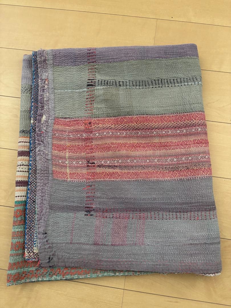 ヴィンテージ　ラリーキルト　ホワイトカンタ　刺繍　リバーシブル