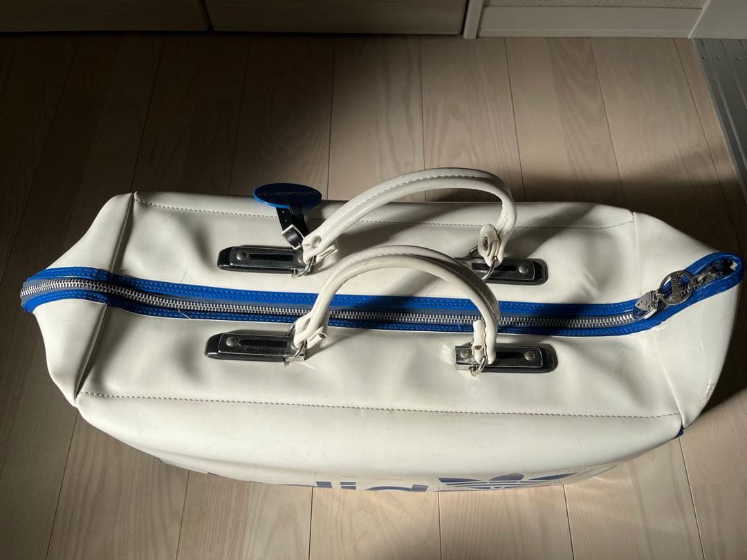 【私の店】adidas ボストンバッグ ホワイト/ブルー