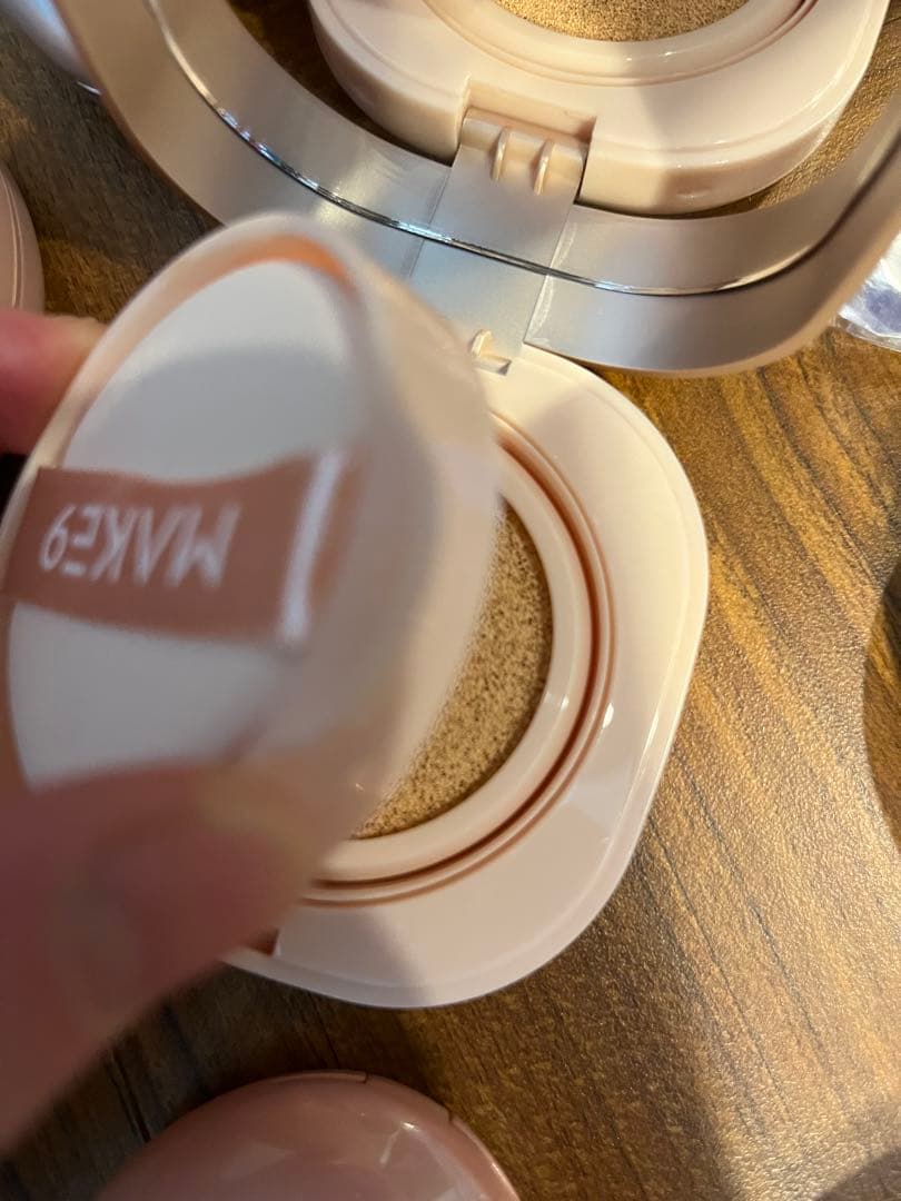 残量様々韓国ファンデーション