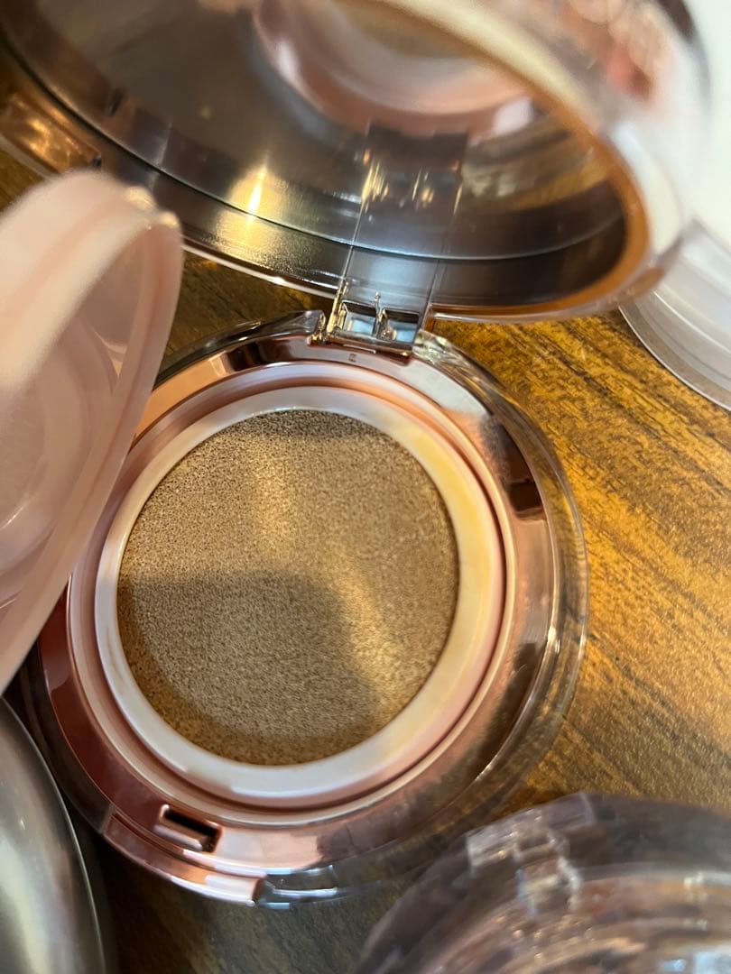 残量様々韓国ファンデーション